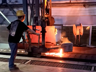 संचालक में उच्च लचीलापन है और आसानी से वस्तुओं को पकड़ सकता है