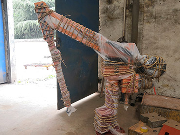 वियतनाम में ग्राहक द्वारा ऑर्डर किए गए संचालक वितरण के लिए तैयार है